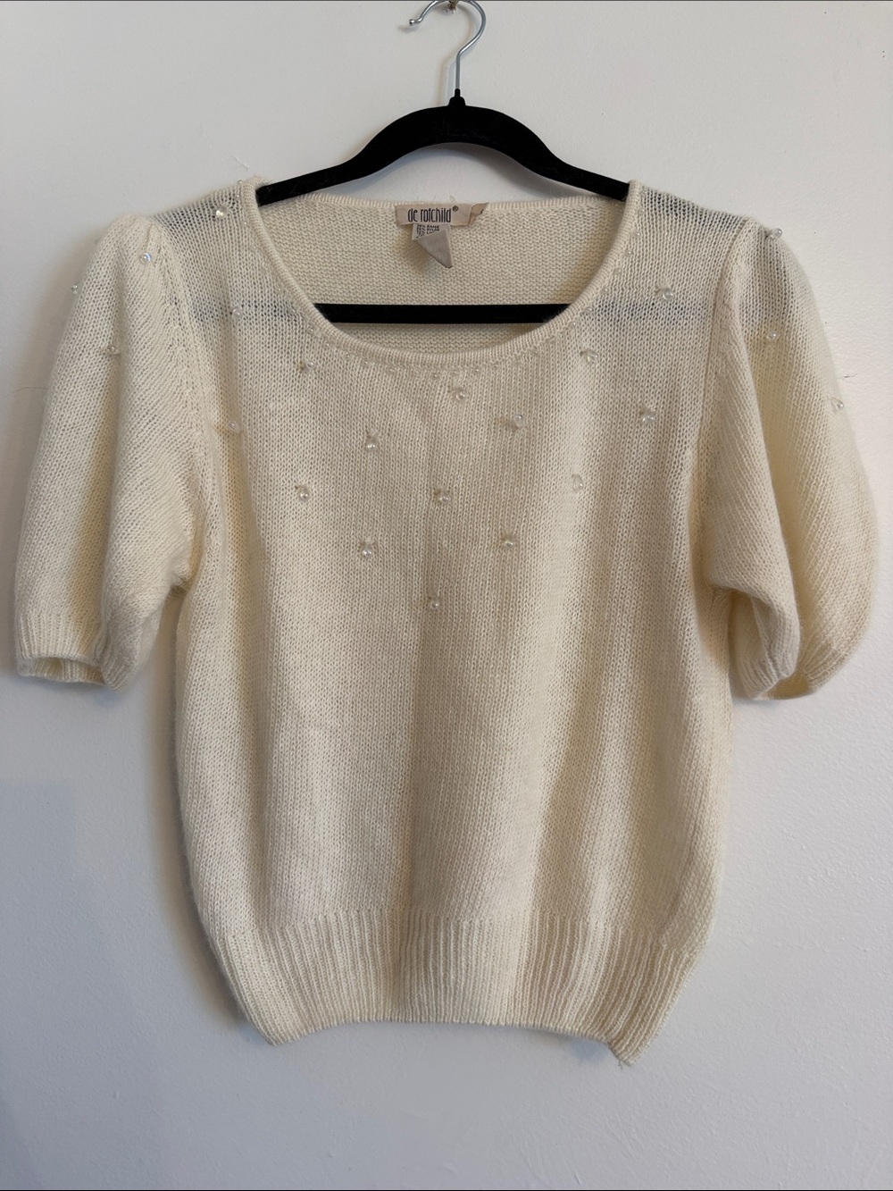 VINTAGE de rotchild Cream Scoop-Neck Short Sleeve Knit Sweater with Beads